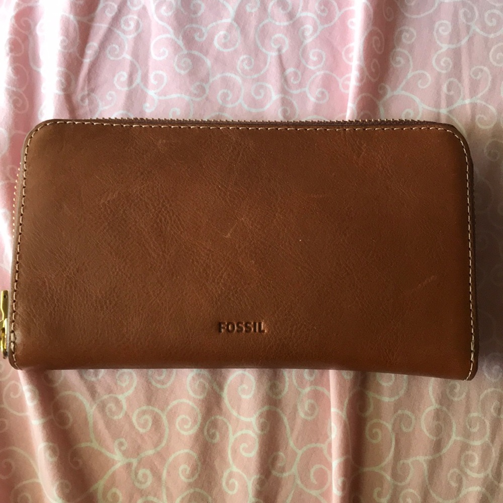 fossil wallet